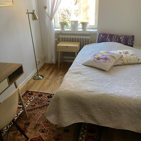 Farsta Bed And Breakfast Стокгольм Экстерьер фото